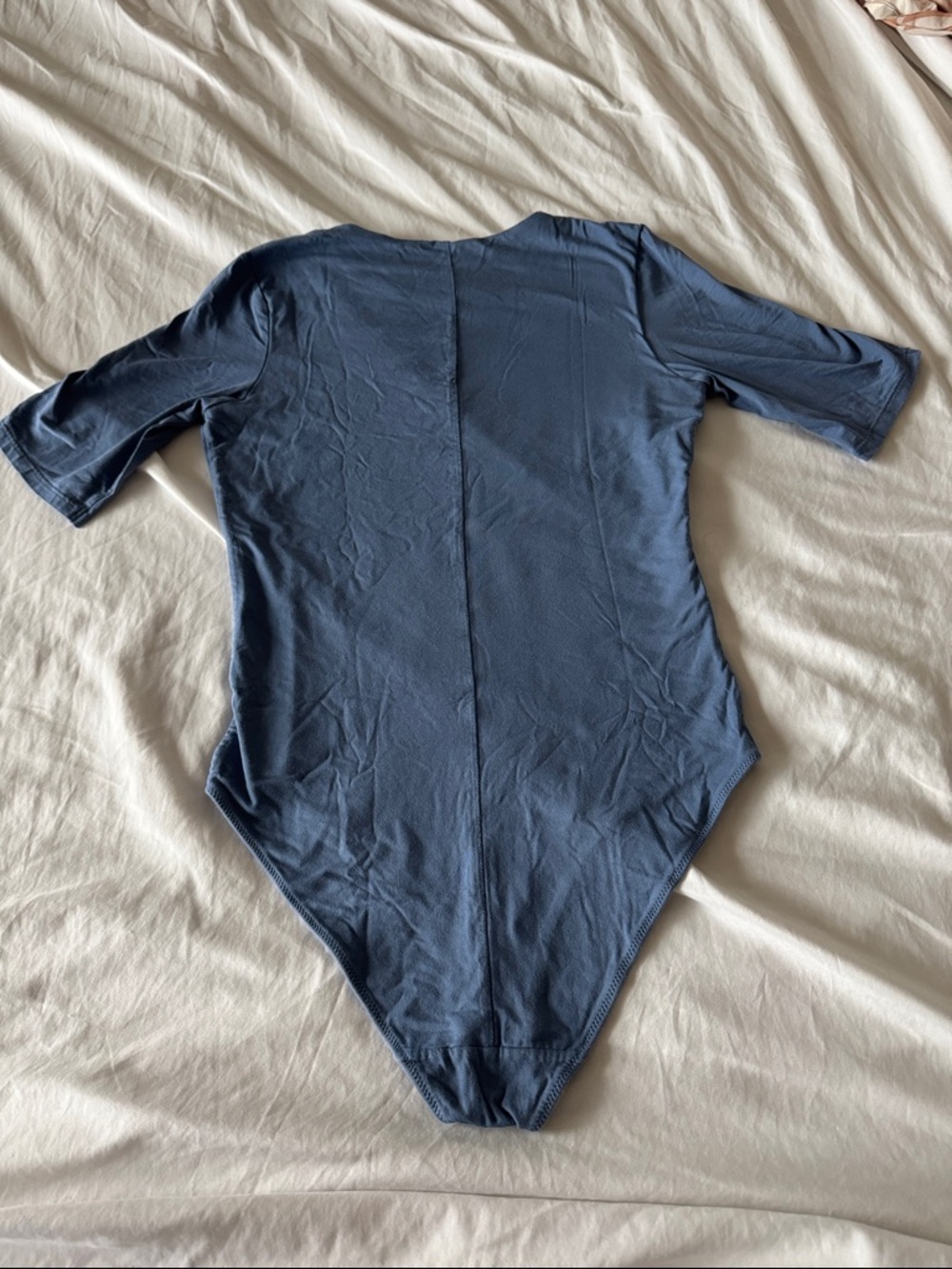 Everlane Slim Fit Short Sleeve Bodysuit in Blue - Picture 4 of 6